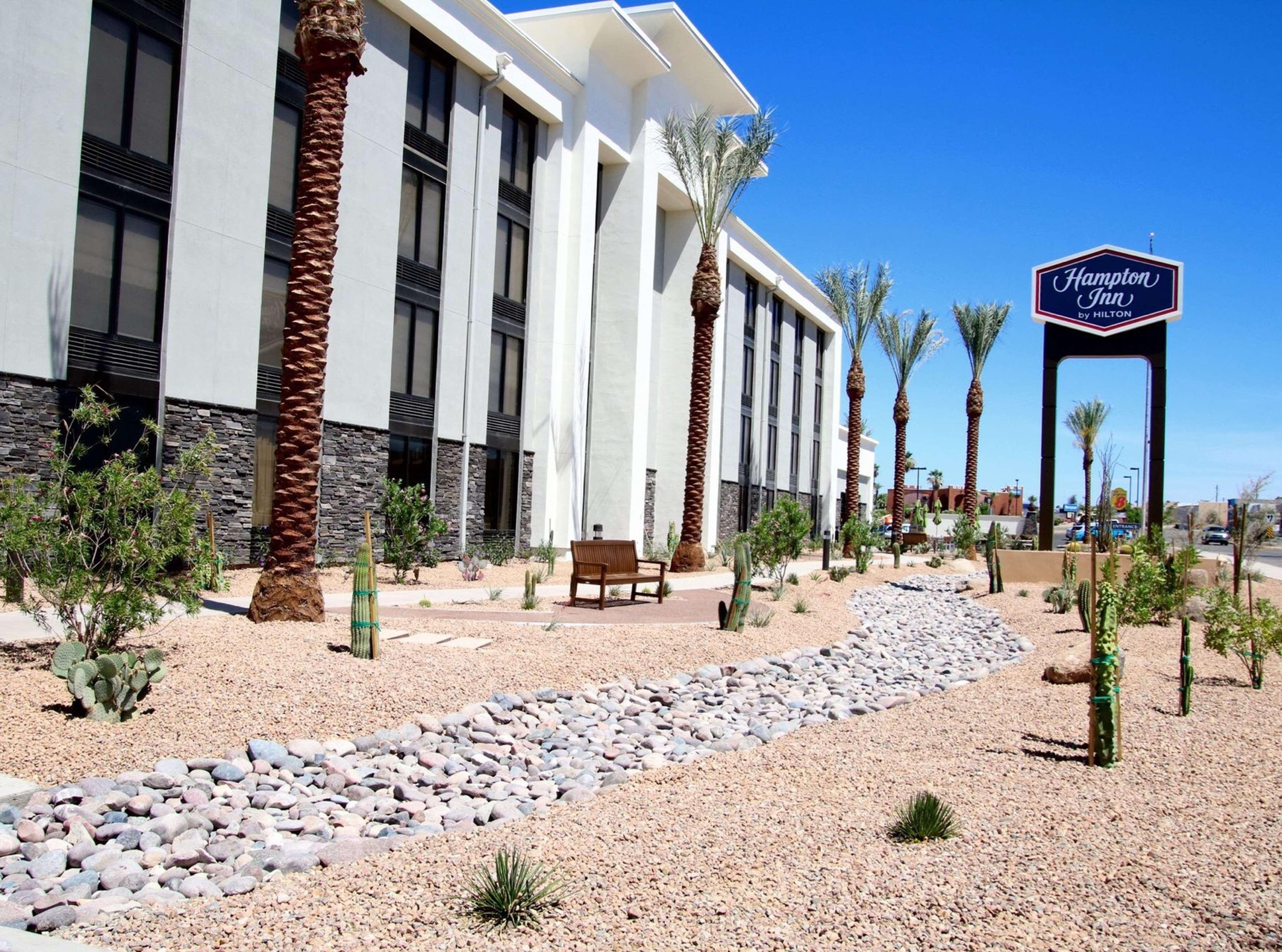 Hampton Inn Lake Havasu City Exterior foto